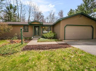 9375 Amidon Dr, Traverse City, MI 49685