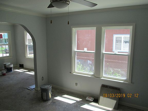 4th image of 1840 N 31st St