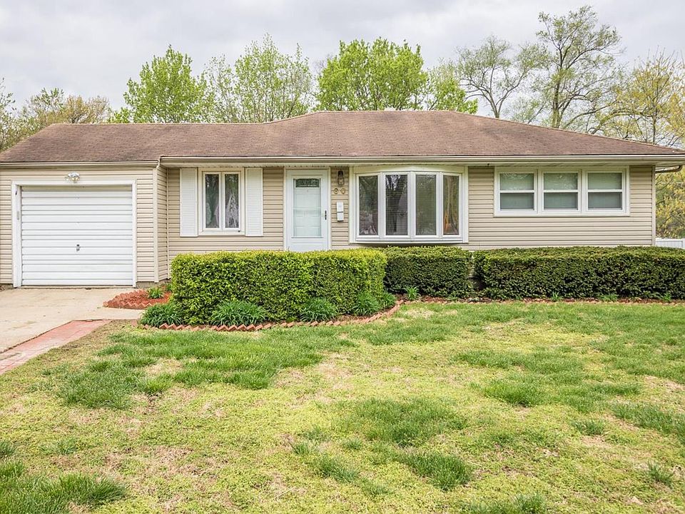 1st image of 60 Saint Nicholas Ln