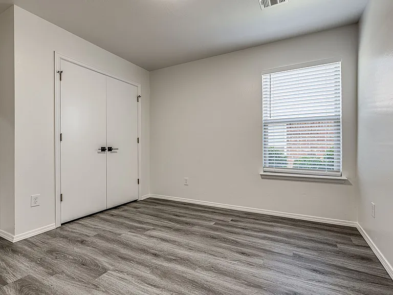 18304 Tambor Dr — Photo 21