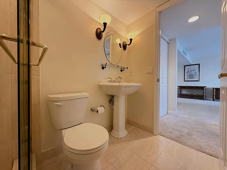 5600 N Flagler Dr #2209 — Photo 5