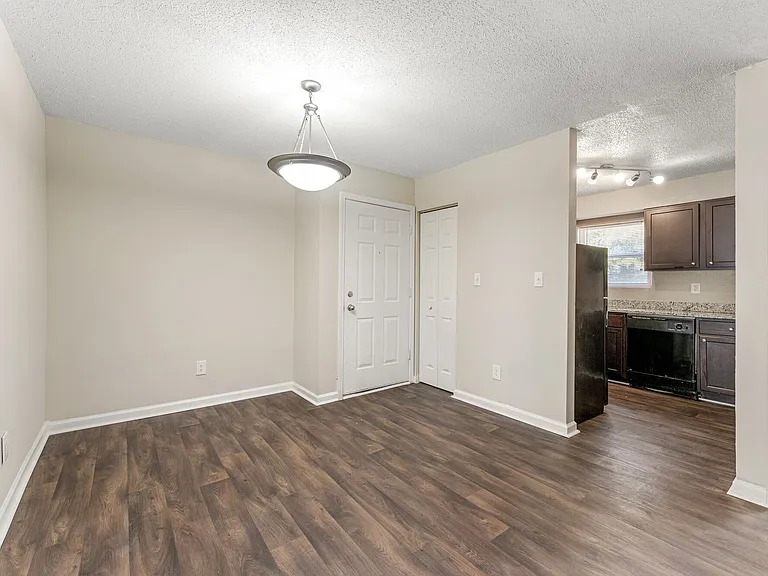 260 Northern Ave — Photo 10