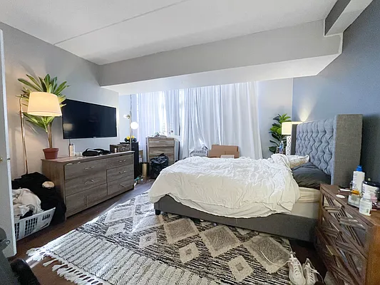 Rented by Corcoran | media 8