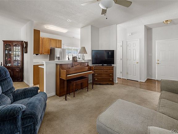 5th image of 4137 English Holly Cir