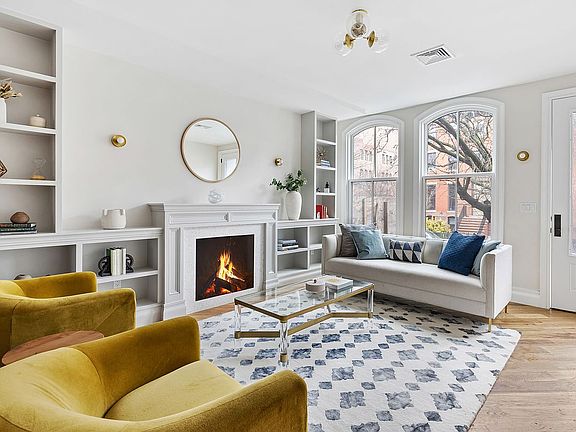 2nd image of 22 Jefferson Ave #1