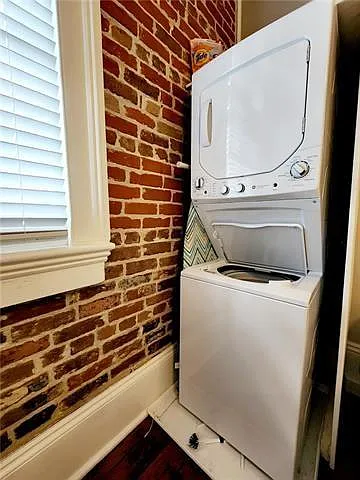 740 Dumaine St — Photo 10