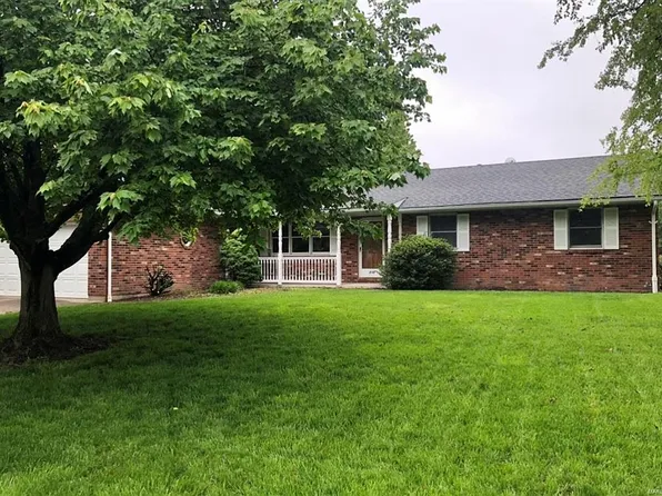 510 Jackson St, Mascoutah, IL 62258