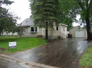 10 Crossway Dr, Circle Pines, MN 55014