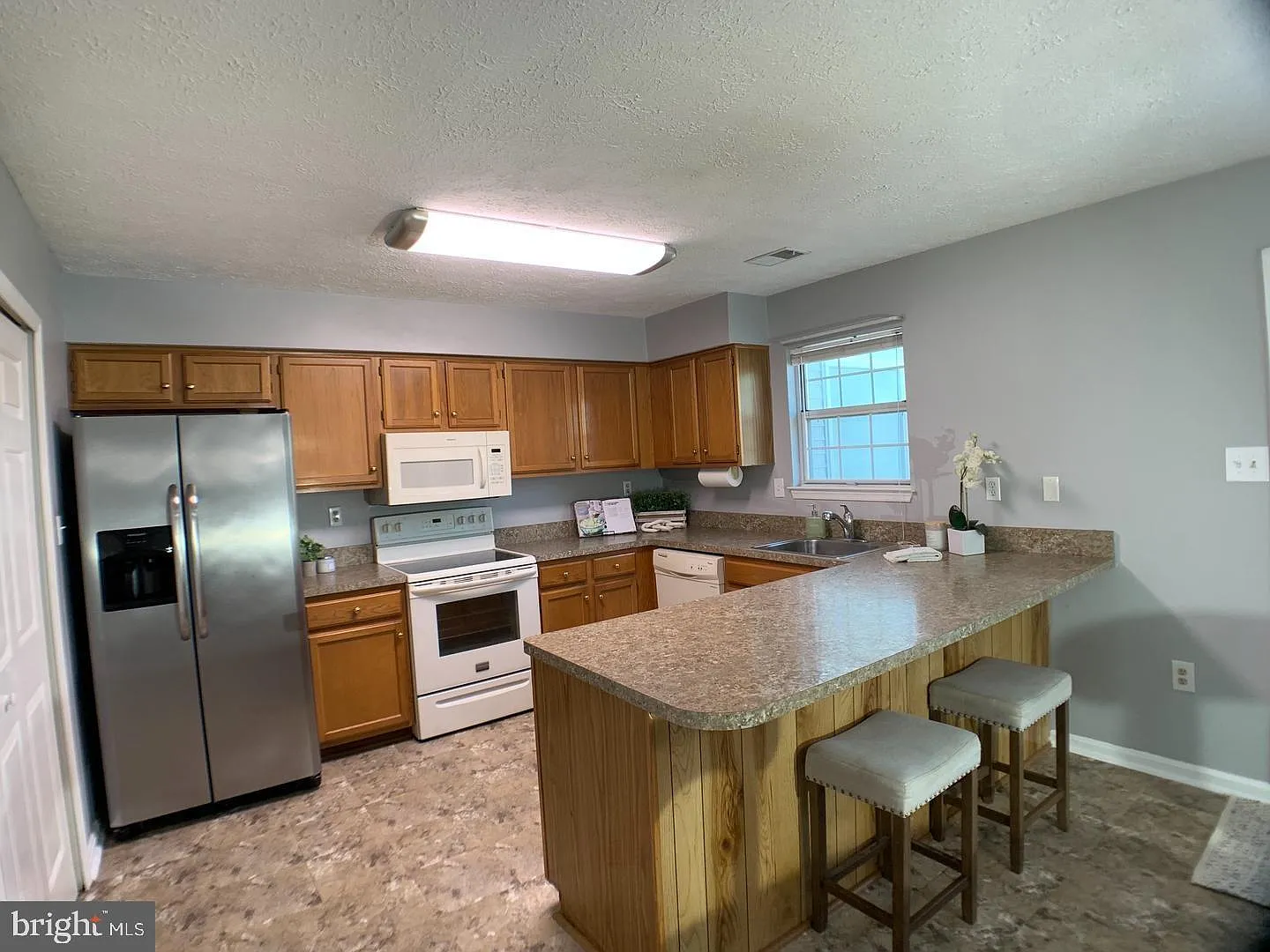 3 bed, 2.5 bath, 1496 sqft, $2,500 — Photo 4