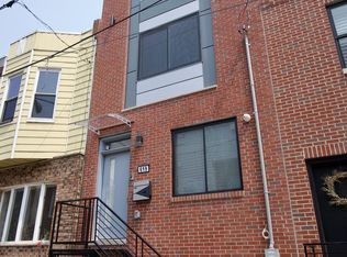 619 Hoffman St, Philadelphia, PA 19148