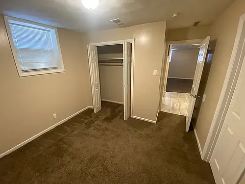 Floor plan 2 Bedroom 2534 Unit 5