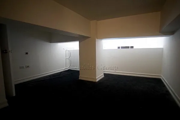 Rented by Bouklis Group | media 9