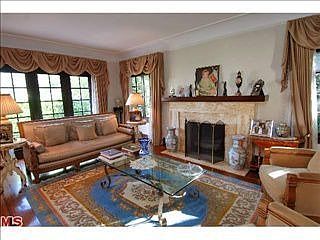 5th image of 1609 N Ogden Dr