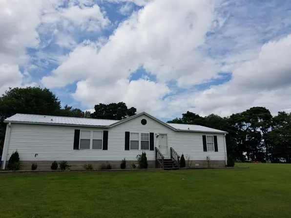 1701 Martin Dr, Union City, TN 38261
