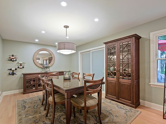 5th image of 3455 Treaty Ln
