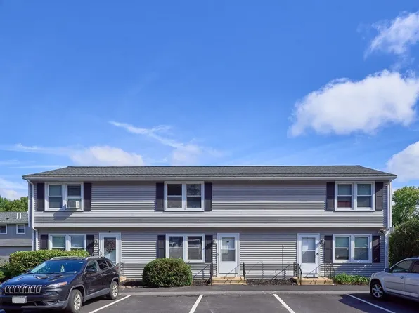 270 Sunderland Rd APT 40, Worcester, MA 01604