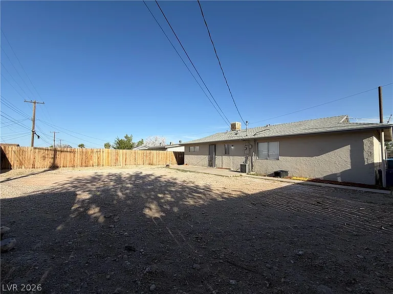 6336 Brittany Way — Photo 14
