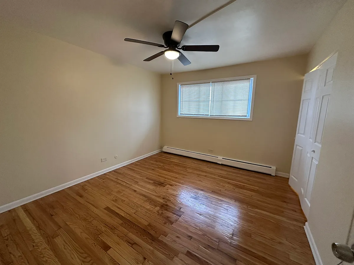 Building Photo - 440 Stevens Dr #208