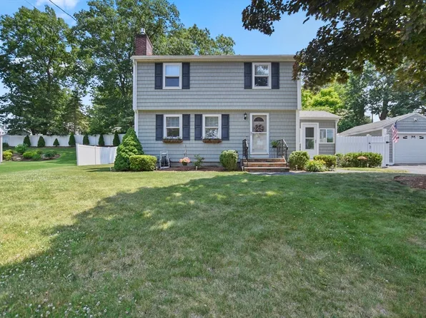23 Beech St, North Chelmsford, MA 01863