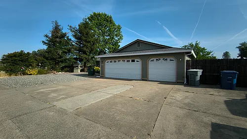 1686 Stetson Way Photo 1