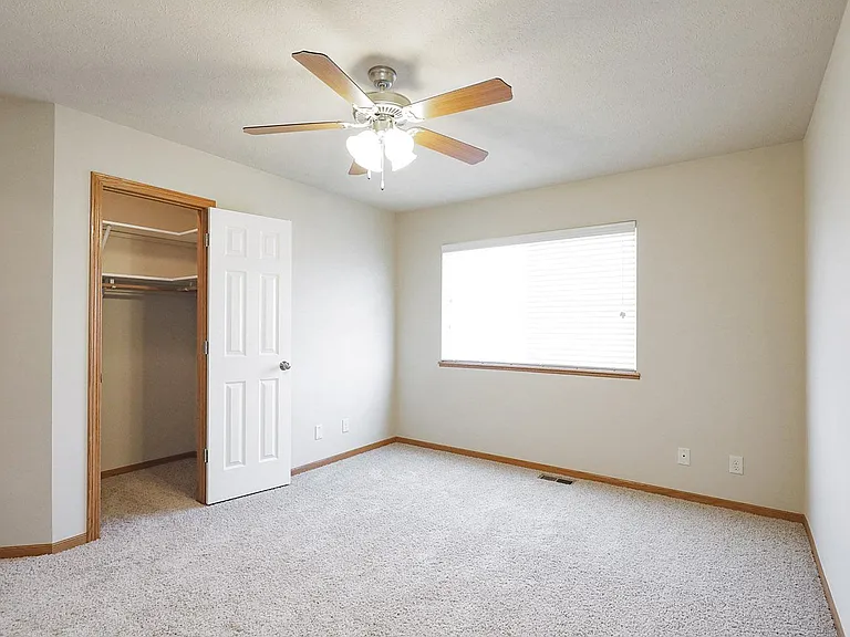 6148 Oakley St — Photo 20