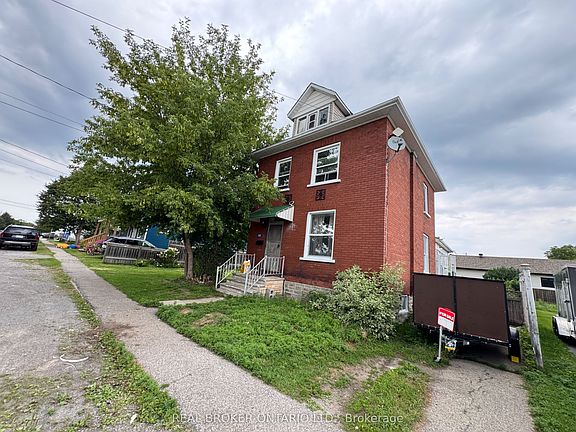 3rd image of 45 Alice St