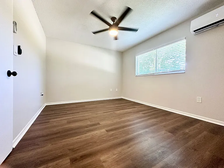 1700 Van Ness St — Photo 23