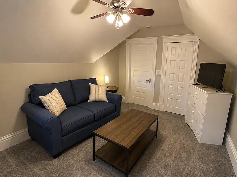 706 W Pikes Peak Ave #3F — Photo 9