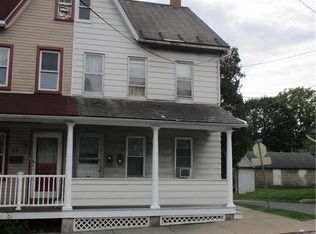 30 E Chestnut St, Nazareth, PA 18064
