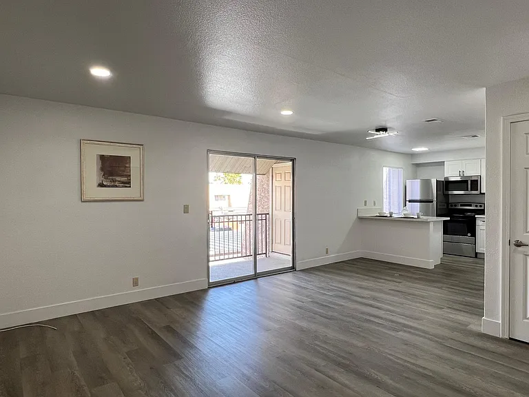 5080 Indian River Dr #360 — Photo 3