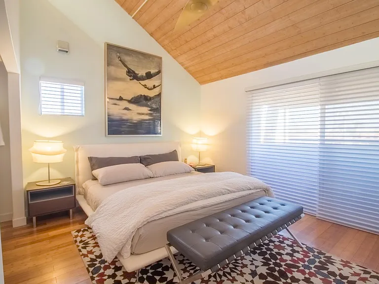 725 Seacoast Dr — Photo 6