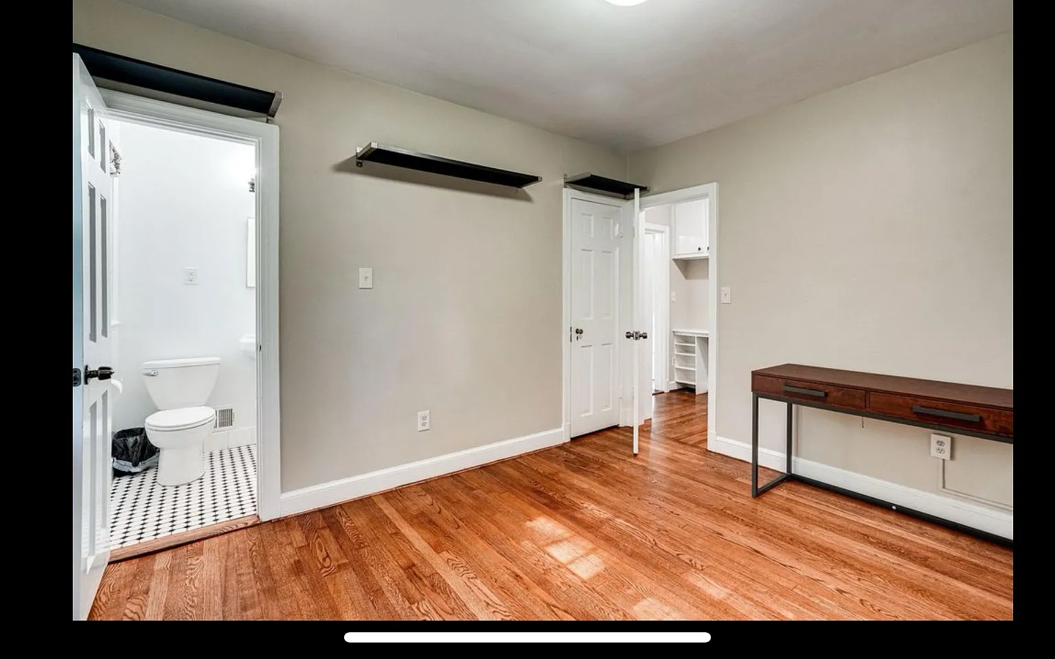 4704 Broad Brook Dr — Photo 4
