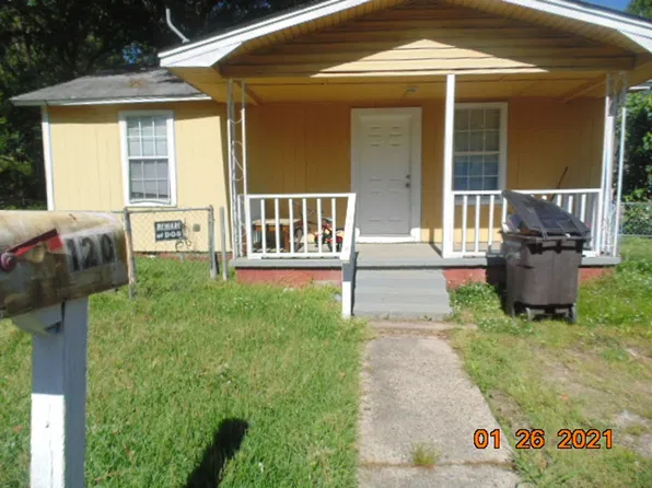 120 Pike Ave, Jacksonville, AR 72076