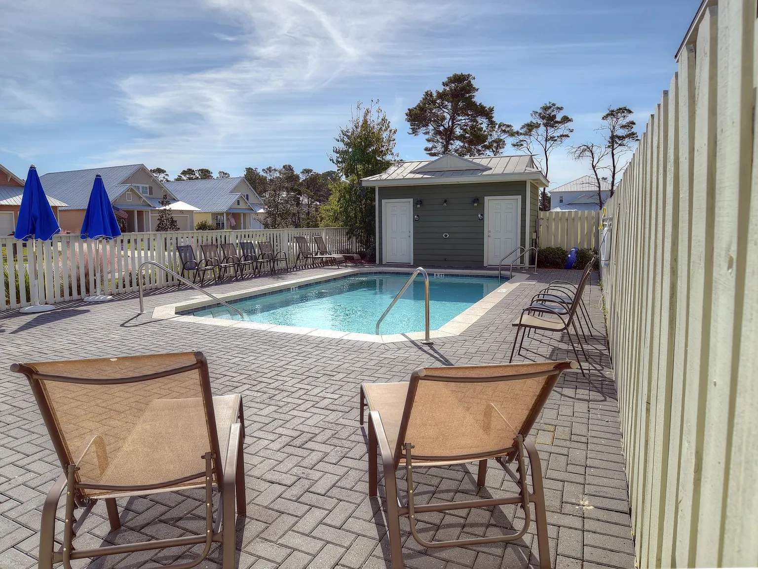 4 bed, 4.5 bath, 1912 sqft, $4,700 — Photo 4