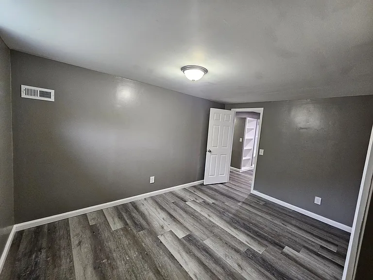 8905 Bold St — Photo 24
