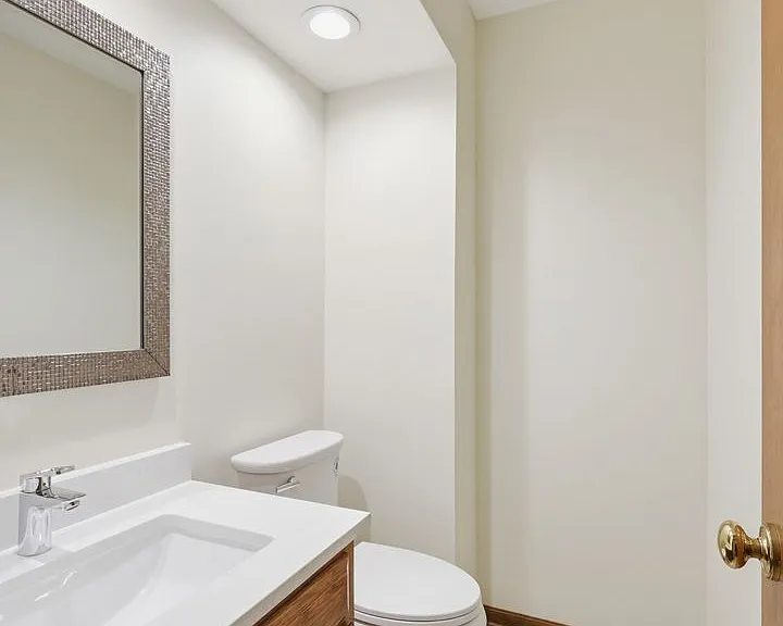 7666 Windwood Dr — Photo 30