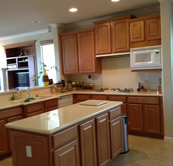 6145 Crater Lake Dr — Photo 1