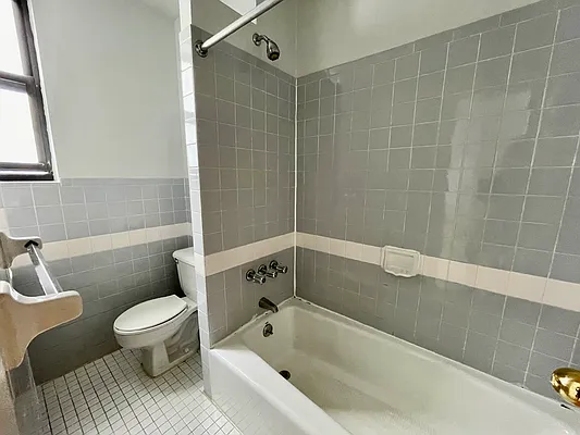 Rented by J PRESTON AND ASSOCIATES INC | media 6