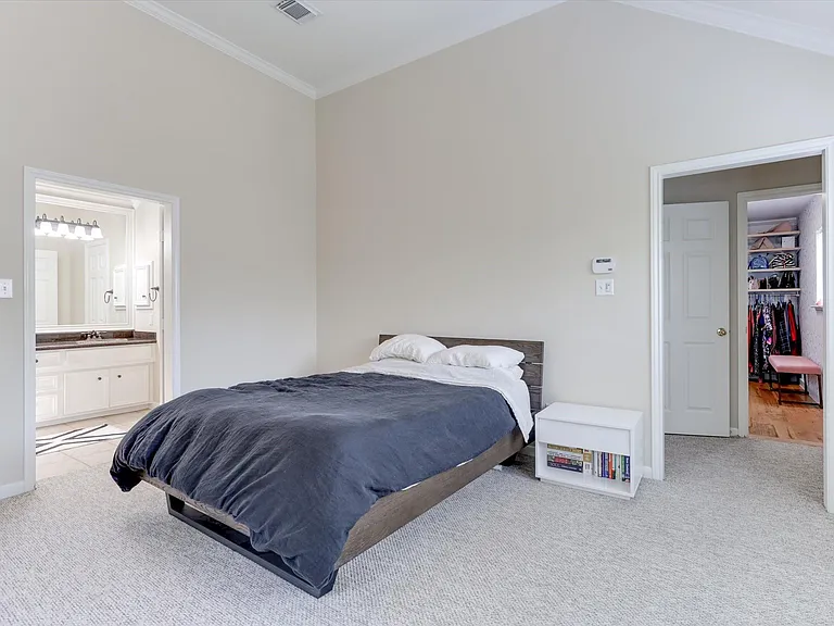 1706 Tuam St #C — Photo 17