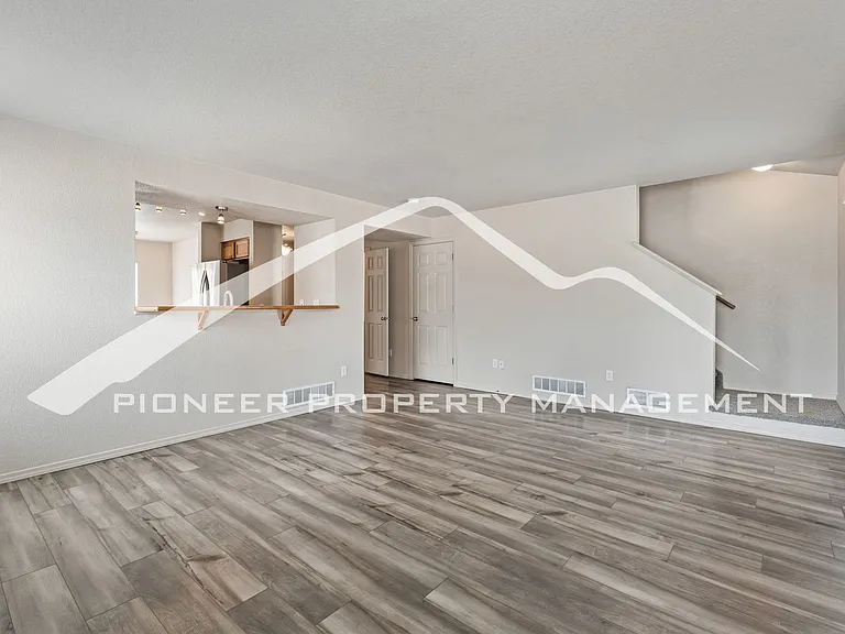 7604 Firehawk Ln — Photo 4