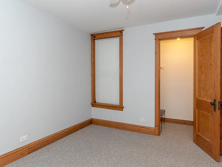 3710 N Clark St #E01P — Photo 7
