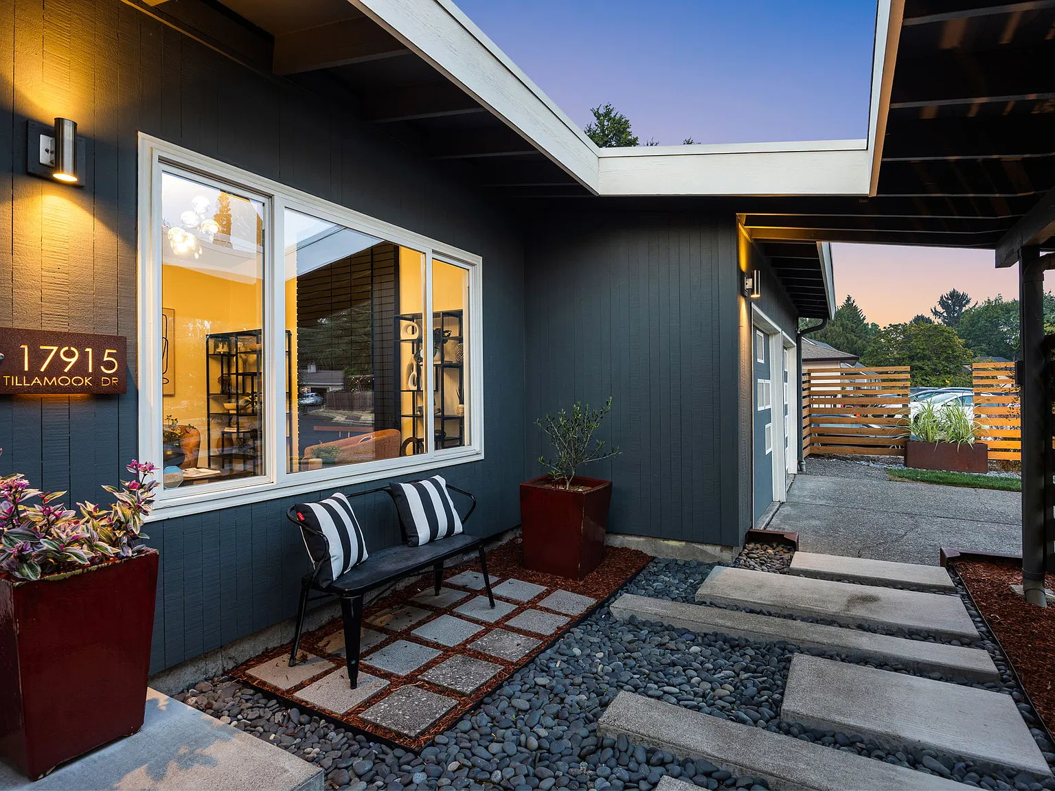 3 bed, 1230 sqft, $2,900 — Photo 3