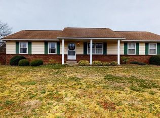 7734 Maple Dr, Fairview, PA 16415