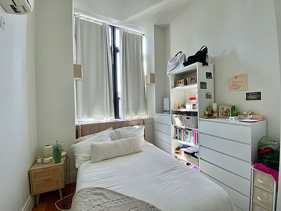 5th image of 2 N Henry St #2F