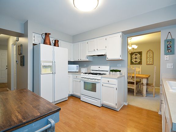 5th image of 2221 Cottonwood Dr