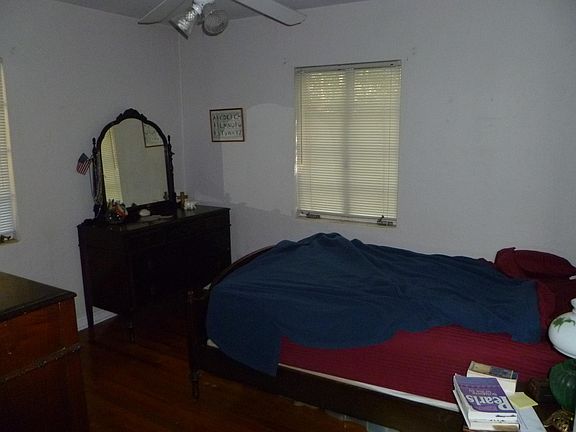 4th image of 1102 Palmer St
