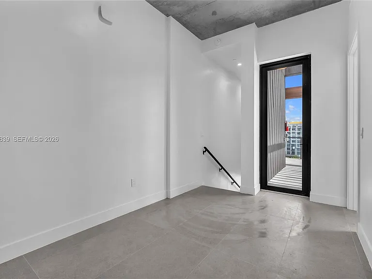 91 NW 27th St #501 — Photo 14