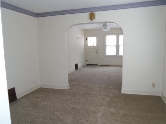 1847 Living Rm and Dining area