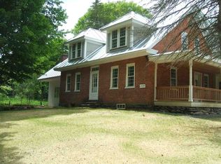 1378 Harlow Rd, South Royalton, VT 05068