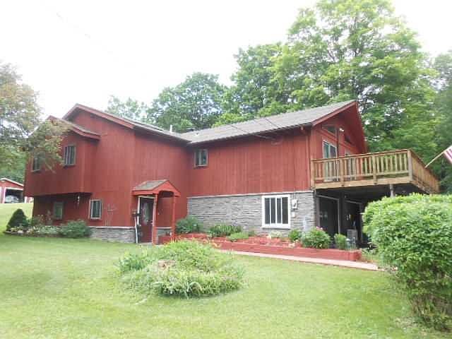 1st image of 426 N Quaker Ln